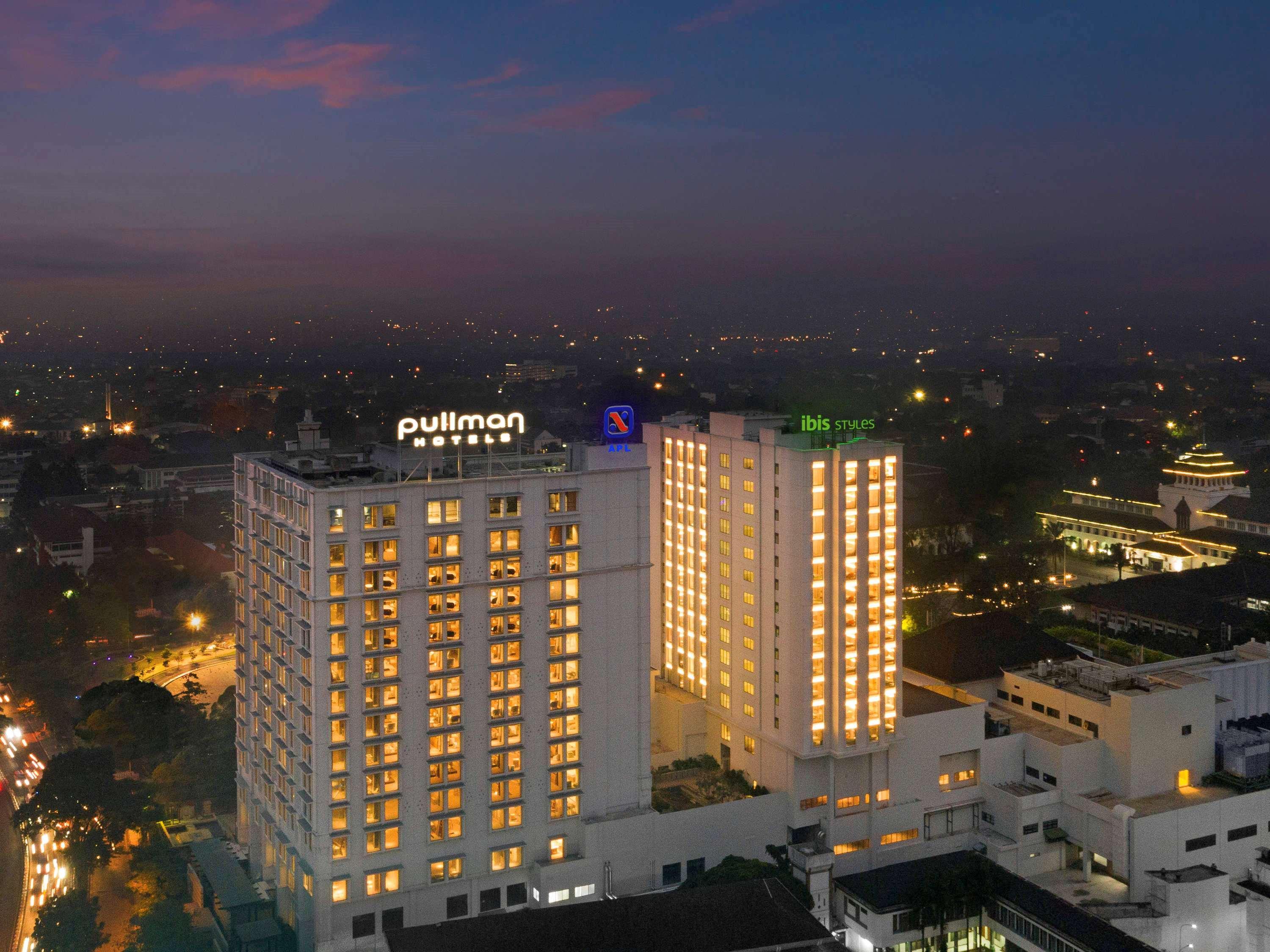 Pullman Bandung Grand Central Eksteriør billede